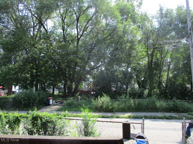 E Ackleys Sub - Land