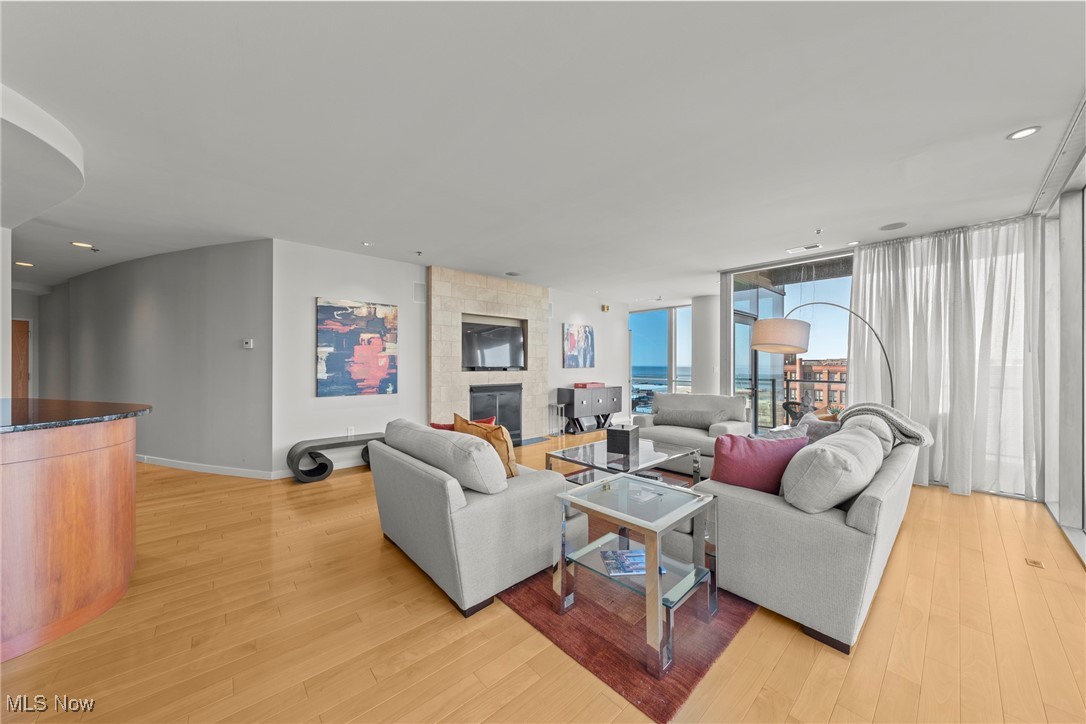 701 W Lakeside Avenue #701, Cleveland, Ohio image 25