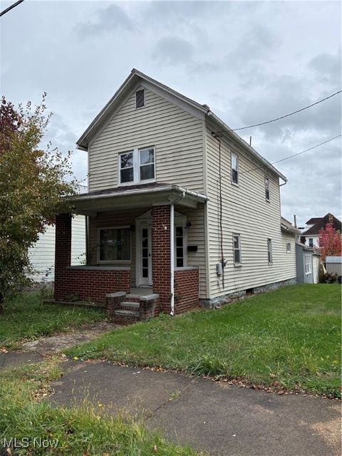 1752 Chester Avenue Wellsville OH 43968