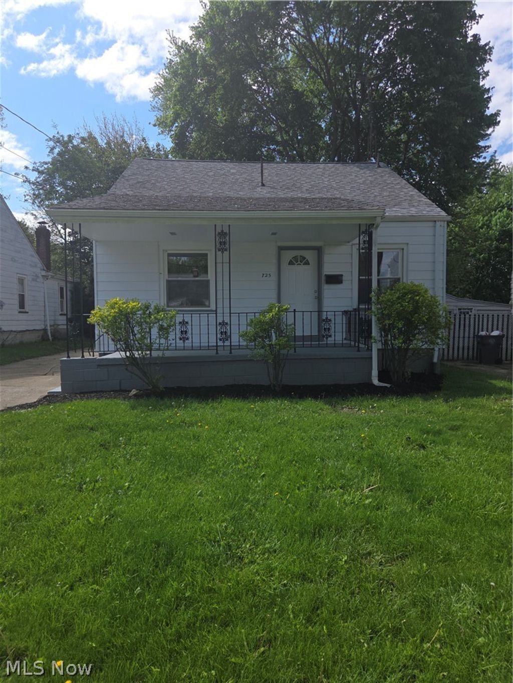 Photo of 725 Pasadena Avenue, Youngstown, OH 44502 (MLS # 5209550)