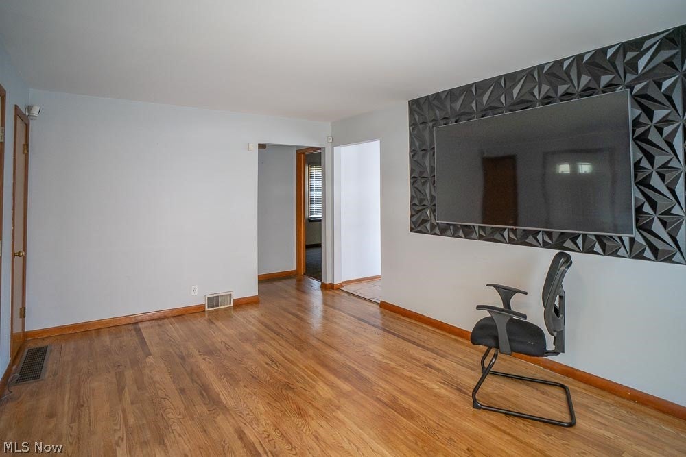 1853 Evergreen Avenue
