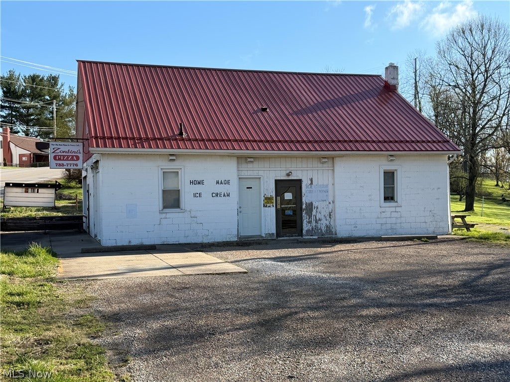 932 Main Street