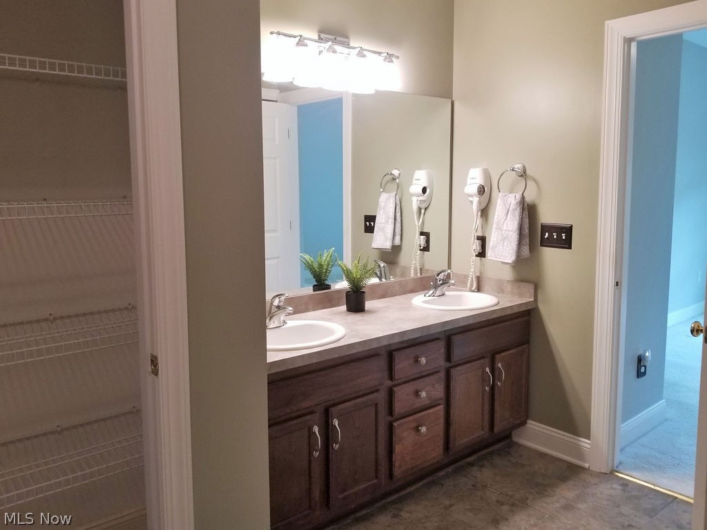 Lakes/Franklin Mills - Residential