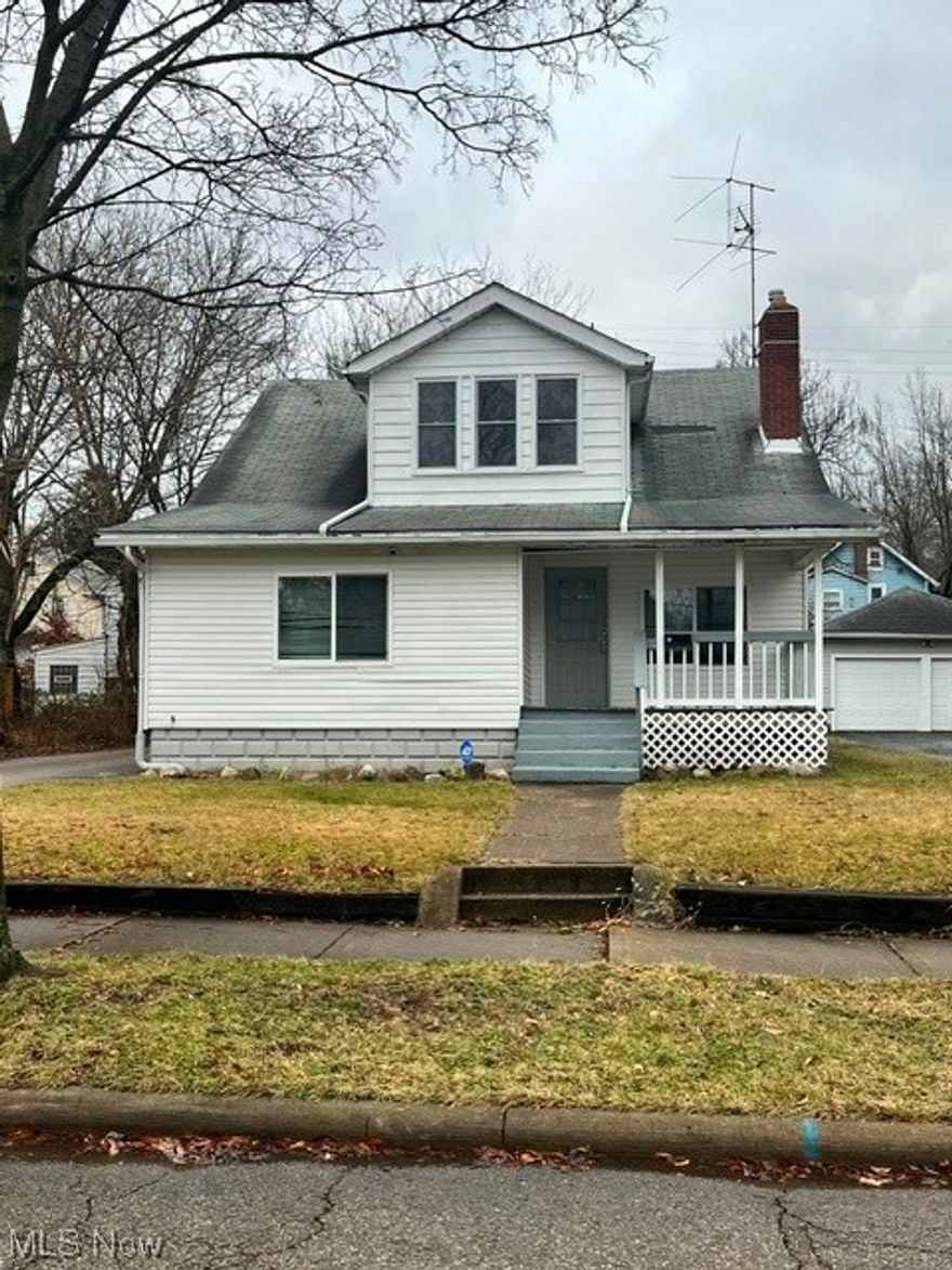 This 4 bedroom and 2 full bath Akron home is ready for it's new owner, or can easily be occupied as a rental property with very strong rents. Contact your agent today for a showing!