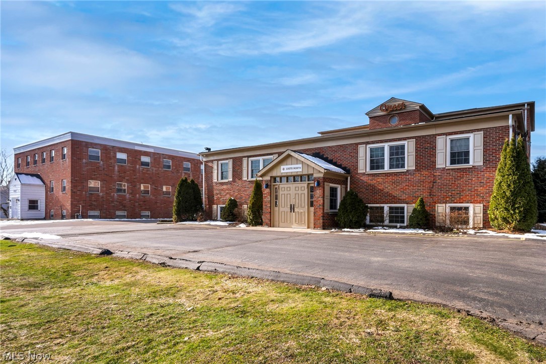 10570 Ravenna Road 1