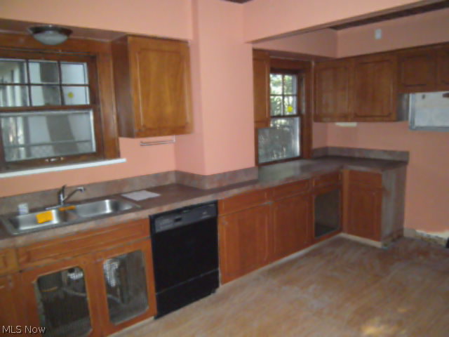 Cleveland Heights Blvd - Residential