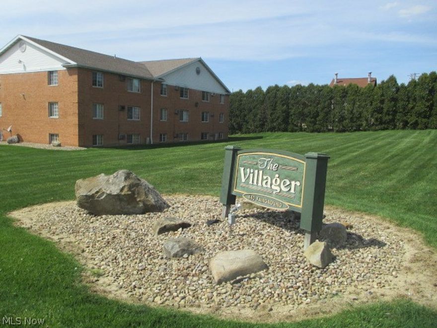 This is a large efficiency in great location, most units have been recently renovated. Coin laundry on each floor. Carport. Tenant pays electric. 1 year lease, 1st, last & security deposit.