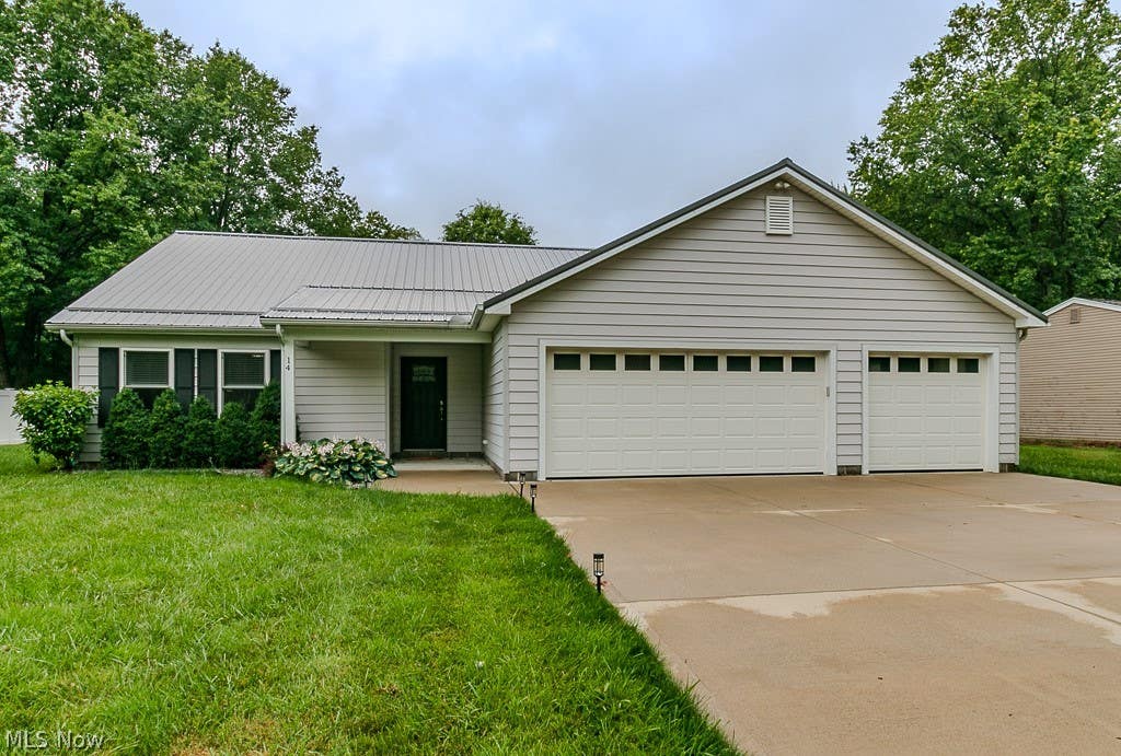 Photo of 14 Chaffee Drive, Orwell, OH 44076 (MLS # 5215708)