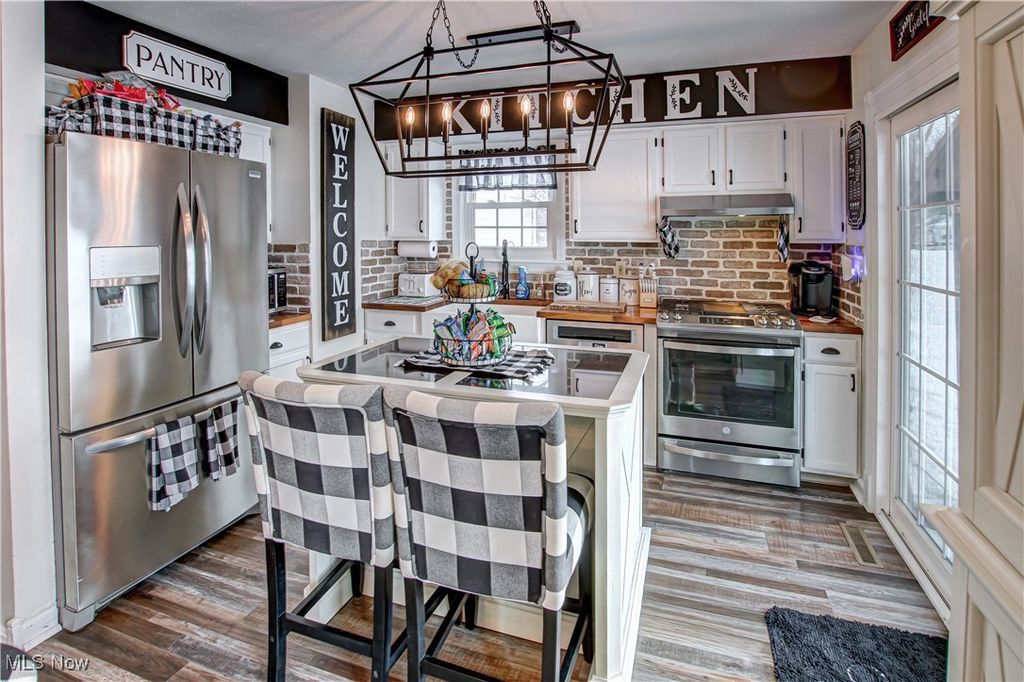 Photo of 920 Yorktown Drive, Medina, OH 44256 (MLS # 5175133)