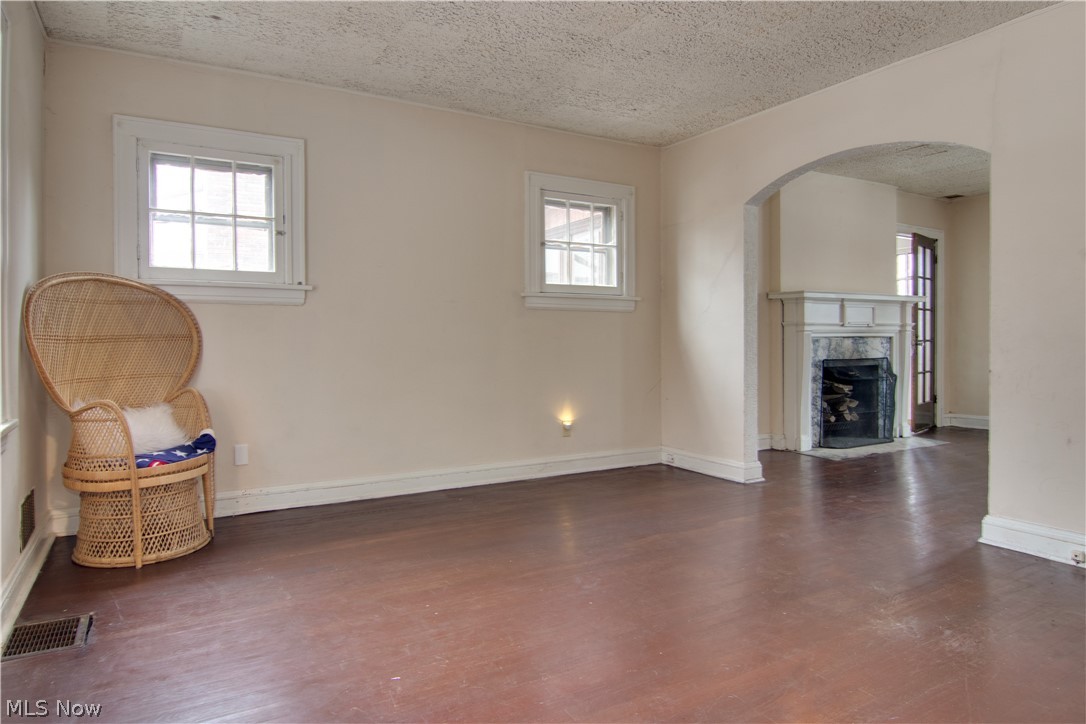 Auld Farm - Residential