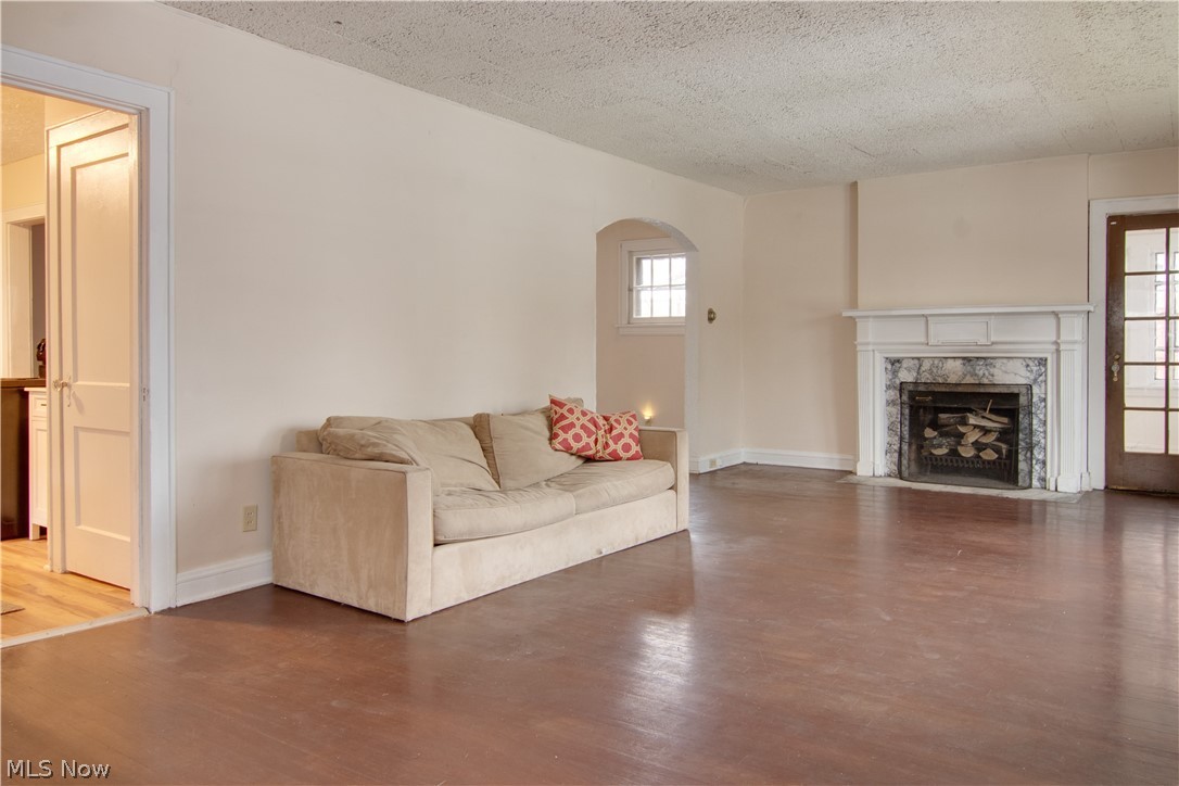 Auld Farm - Residential