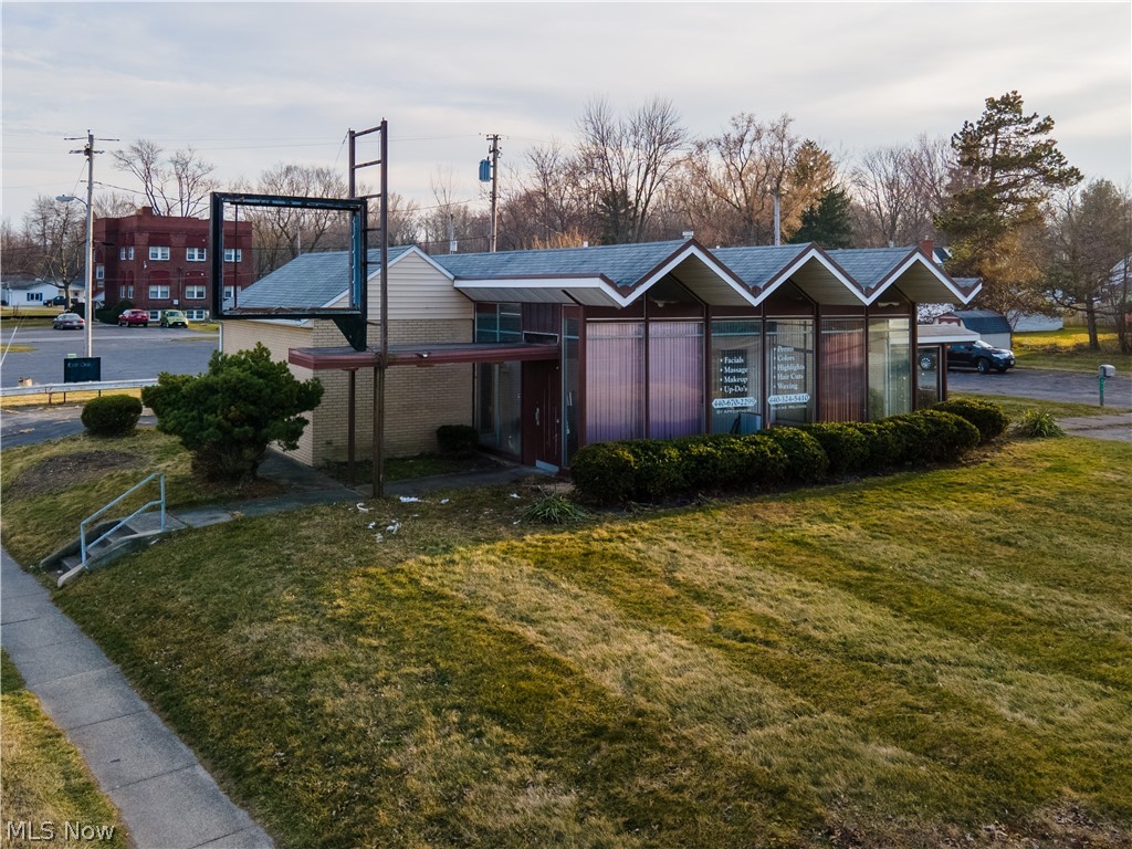 Vacant Commercial Building zoned G1 Sec 1200 located on a well traveled corner of Lake Avenue and Griswold Road. Building size is featured at 1982 square feet sitting on .57 acres the property also hosts 26 parking spots as well as an outdoor shed. This is a great opportunity for a new business and have exposure to capture traffic to and from all parts of town. The original purpose of the building was a bank and then was converted to a Beauty Salon. Building still includes the banks original vault. Well maintained and can easily be converted to suit your needs. Call today for more information. Adjacent property is also for sale which together can serve a bigger purpose.