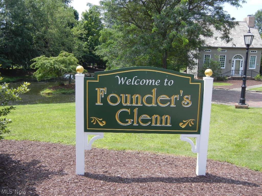 Founders Glen 1 - Land