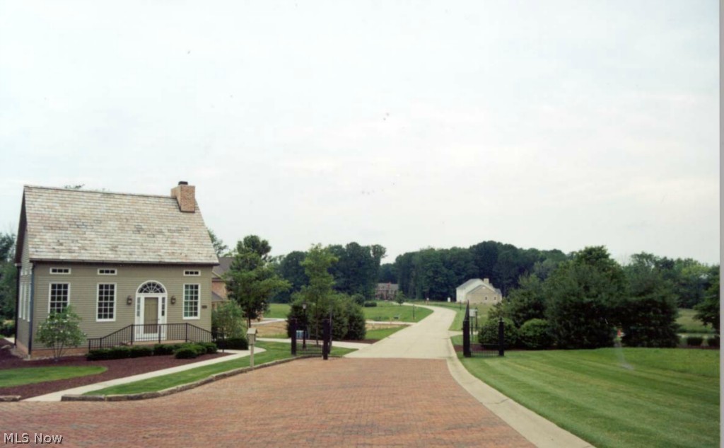 Founders Glen 1 - Land