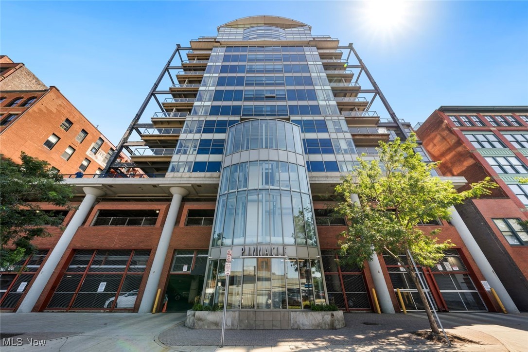 701 W Lakeside Avenue #803, Cleveland, Ohio image 1