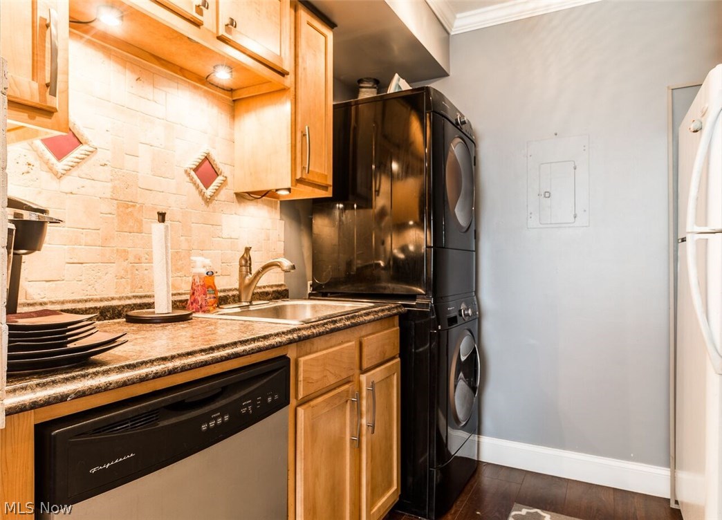 Country Club - Residential