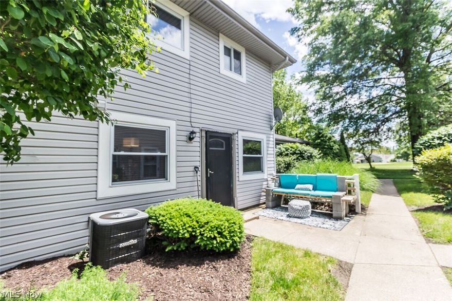 This Move-In Ready Condo located in Uniontown is a Must See!! Modern fixtures throughout this updated condo with newer carpet, paint, lighting, and a spacious ceramic tiled shower with glass door. Beautiful laminate floors throughout the lower level and remolded kitchen with beautiful cabinetry, stainless steel appiances and solid counter tops. Lounge in the community pool this summer and enjoy hassle free living. Centrally located next to 3 Golf courses, dinning , shopping and quick access to 77.......Location,Location...This Is It!