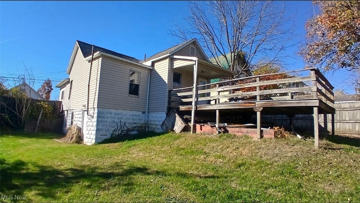 Parkersburg, West Virginia 26101, United States, 3 Bedrooms Bedrooms, ,1 BathroomBathrooms,Residential,Active,239690