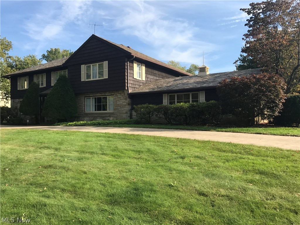 Van Sweringen Company's Sub 23 - Residential Lease