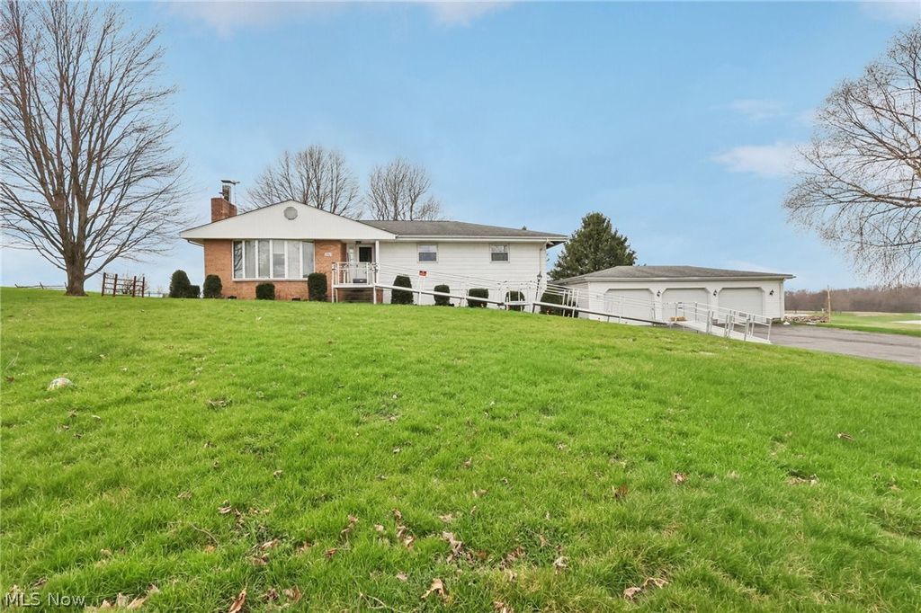 Photo of 3561 Lower Elkton Road, Leetonia, OH 44431 (MLS # 5198188)