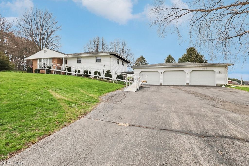Photo of 3561 Lower Elkton Road, Leetonia, OH 44431 (MLS # 5198188)