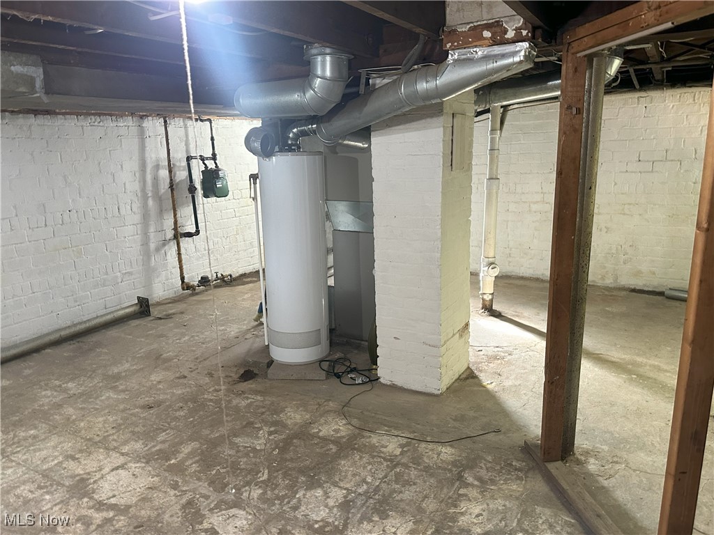 Cleveland, Ohio 44112, United States, 3 Bedrooms Bedrooms, ,1 BathroomBathrooms,Residential,Active,16873