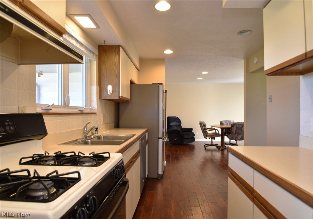 D Neros 09d 01 - Residential