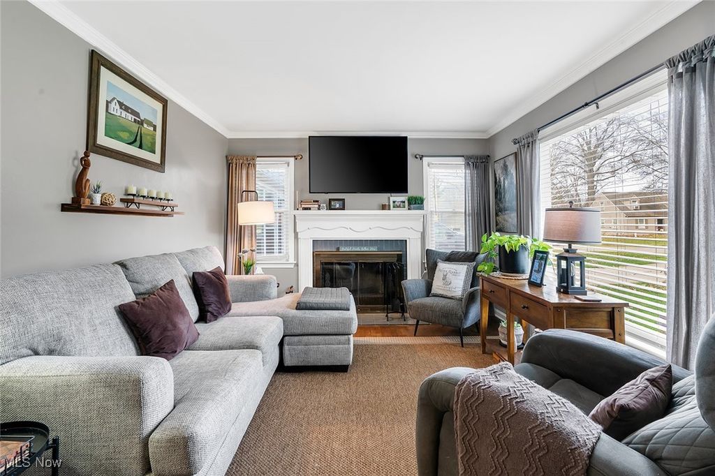 Photo of 2702 Bears Den Road, Youngstown, OH 44511 (MLS # 5174371)