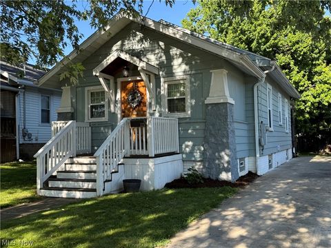 Tiny photo for 225 29th Street NW, Barberton, OH 44203 (MLS # 5214672)