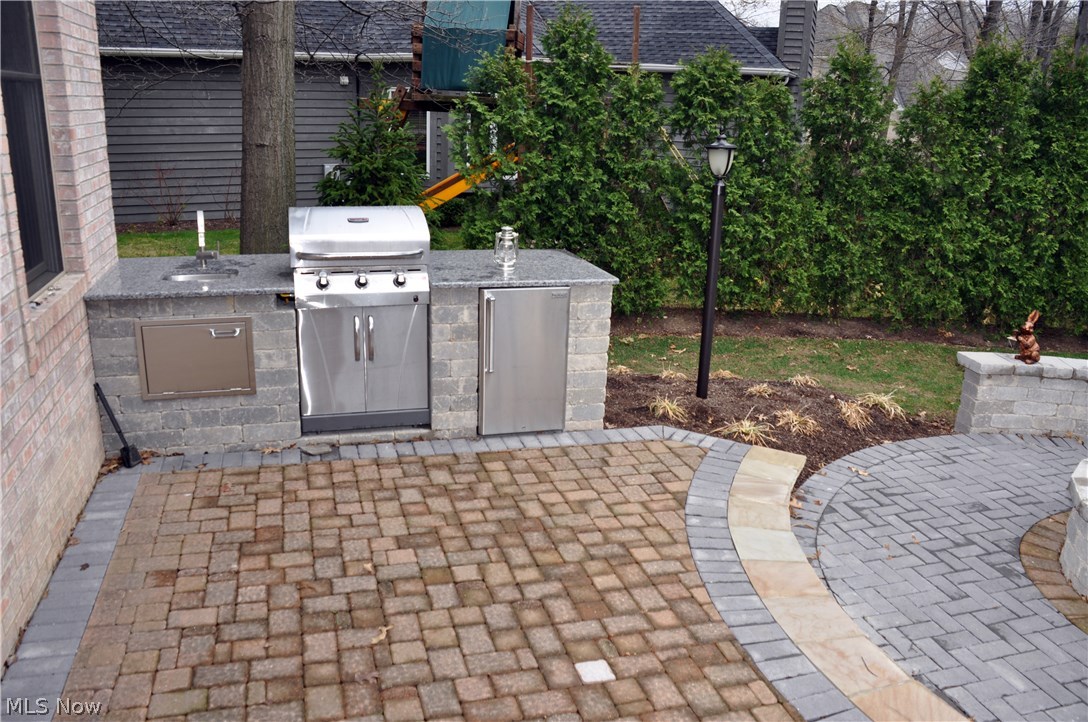 CORNERSTONE - Residential Lease