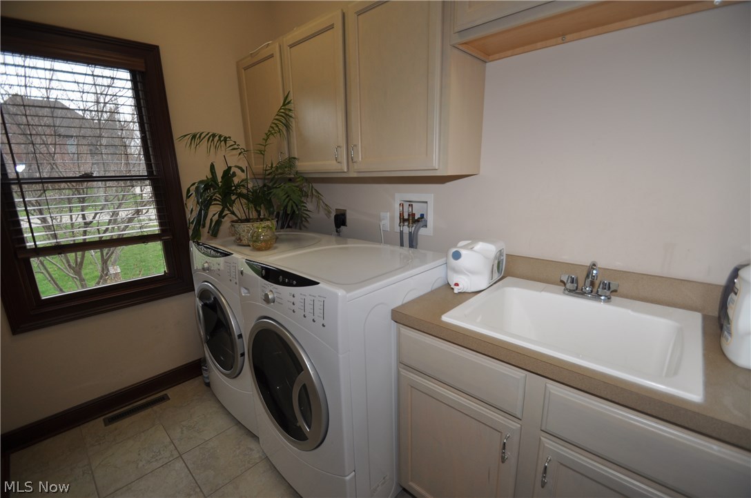 CORNERSTONE - Residential Lease