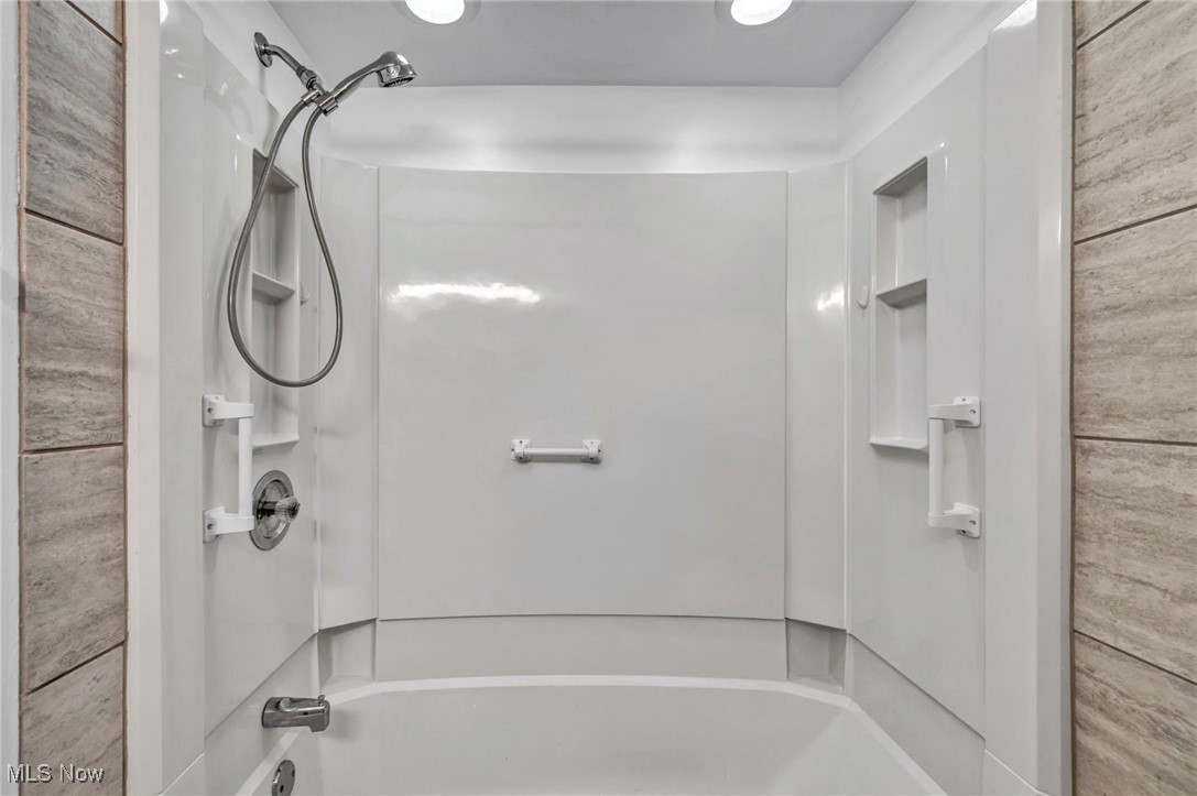 Associated Inv Cos Orchard Heights - Residential