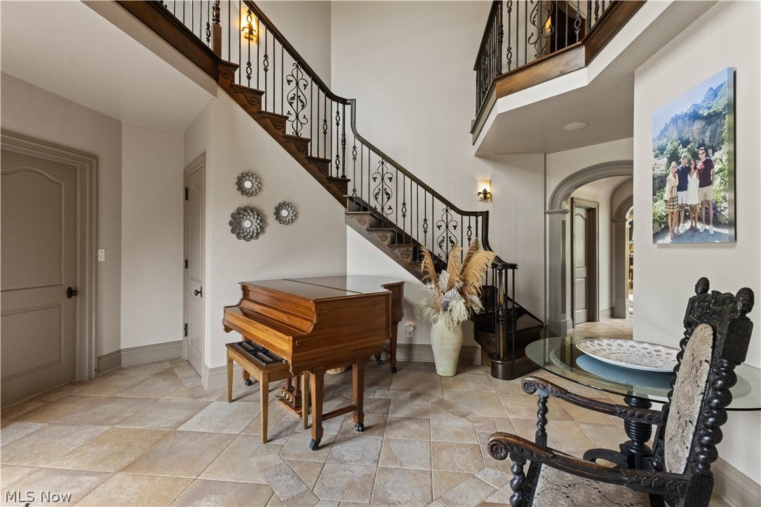 255 Cara Place