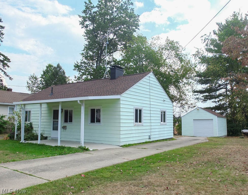 Welcome to this 3 bedroom, 1 full bath ranch with first floor everything! Great for downsizing or as a starter home! This home comes fully applianced. The kitchen has an oven, range, refrigerator and a microwave and the laundry room is right around the corner - washer and dryer included! The spacious living room has crown molding and brand new carpet. Enjoy extra living space in the sun room with a gas heater! A great place to relax while watching the kids run and play in the backyard. Updates include newer roof, windows and hot water tank. Good size, detached 1-car garage with a newer door opener. Quiet, friendly neighborhood in a nice location not far from Lake Anna, shops, restaurants, parks and the hospital! Call today to schedule a private showing!