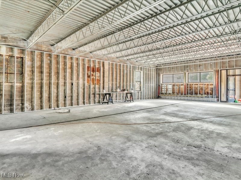 Springfield 04 - Commercial Sale