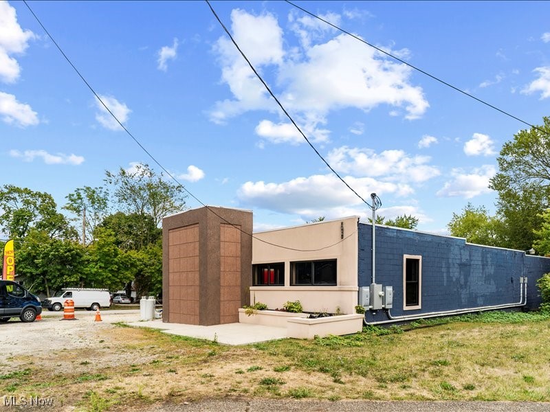 Springfield 04 - Commercial Sale