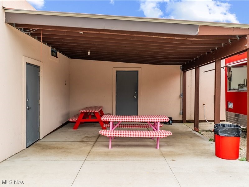 Springfield 04 - Commercial Sale