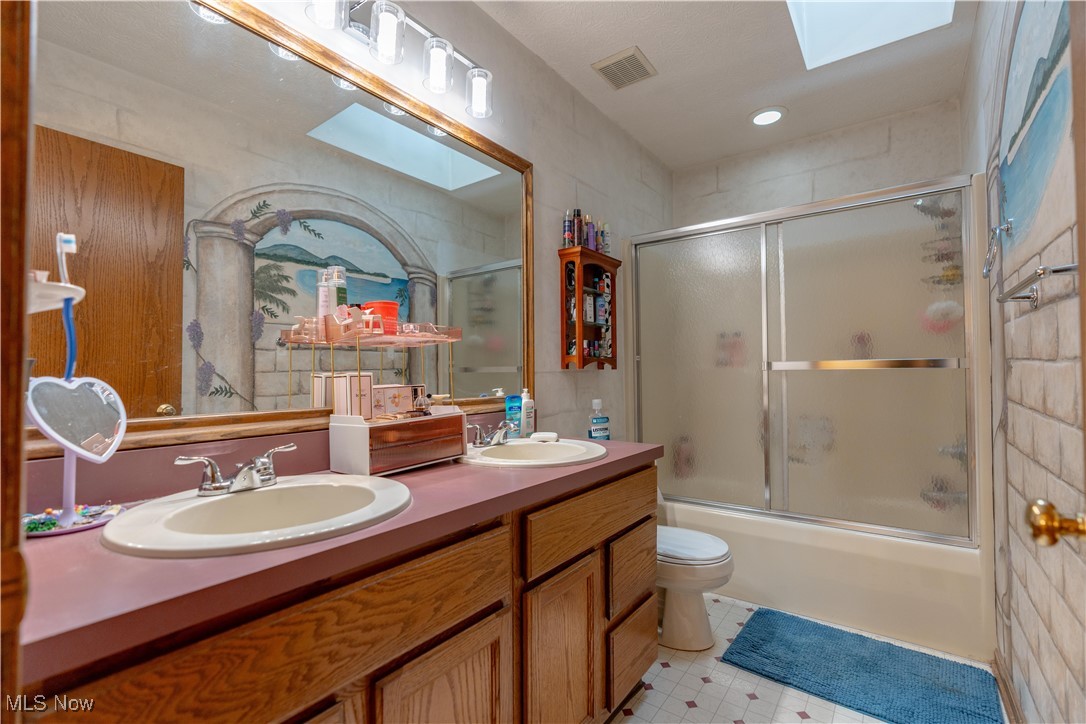 Deb San Nic Acres - Residential