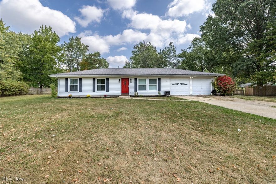 Cute ranch style home on a quiet street in Streetsboro. The home features 4 bedrooms, 1 Full Bath, and a large family room. The backyard is very private with a large fire pit. The home is perfect for someone looking for one floor living. Feel free to schedule a private showing today. Home Highlights: -New Windows, -Roof 2016, -Large Kitchen, -Private backyard.