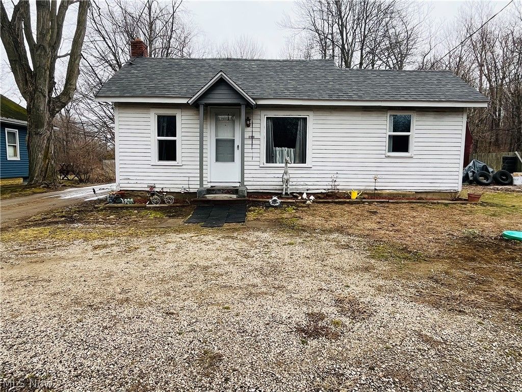 Photo of 161 West Street, Geneva, OH 44041 (MLS # 5191304)