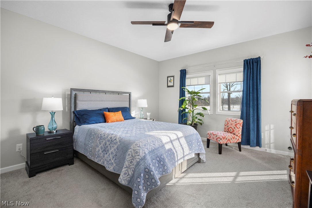 RESIDENCE ON THE GREEN - Residential