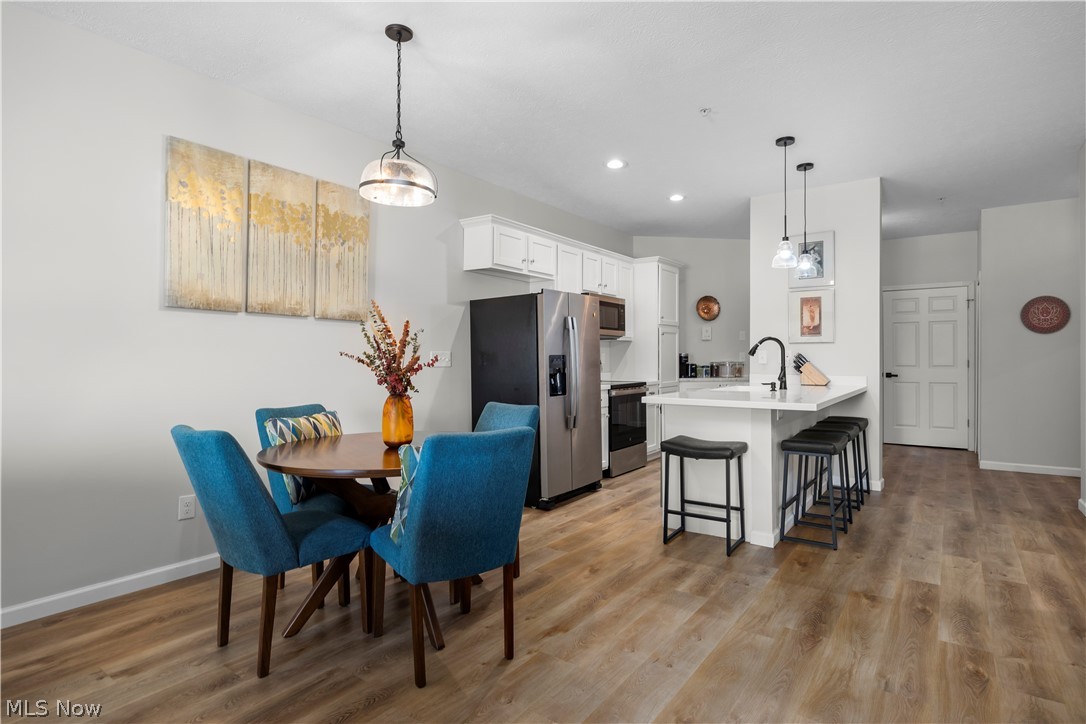 RESIDENCE ON THE GREEN - Residential