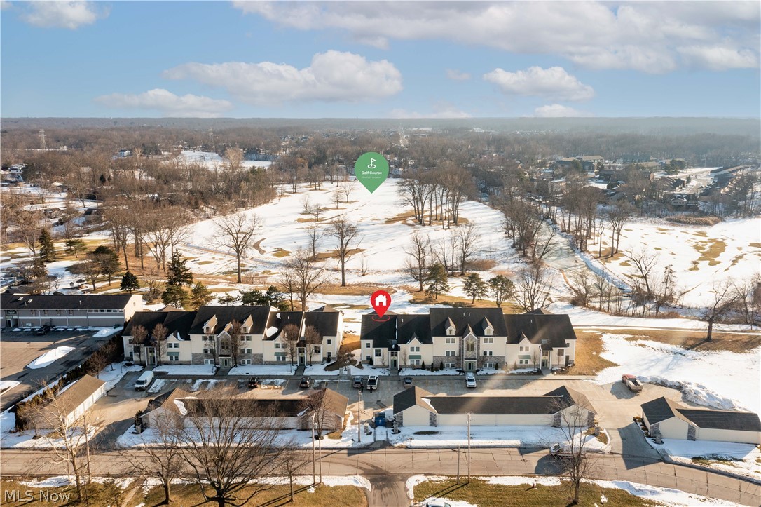 RESIDENCE ON THE GREEN - Residential