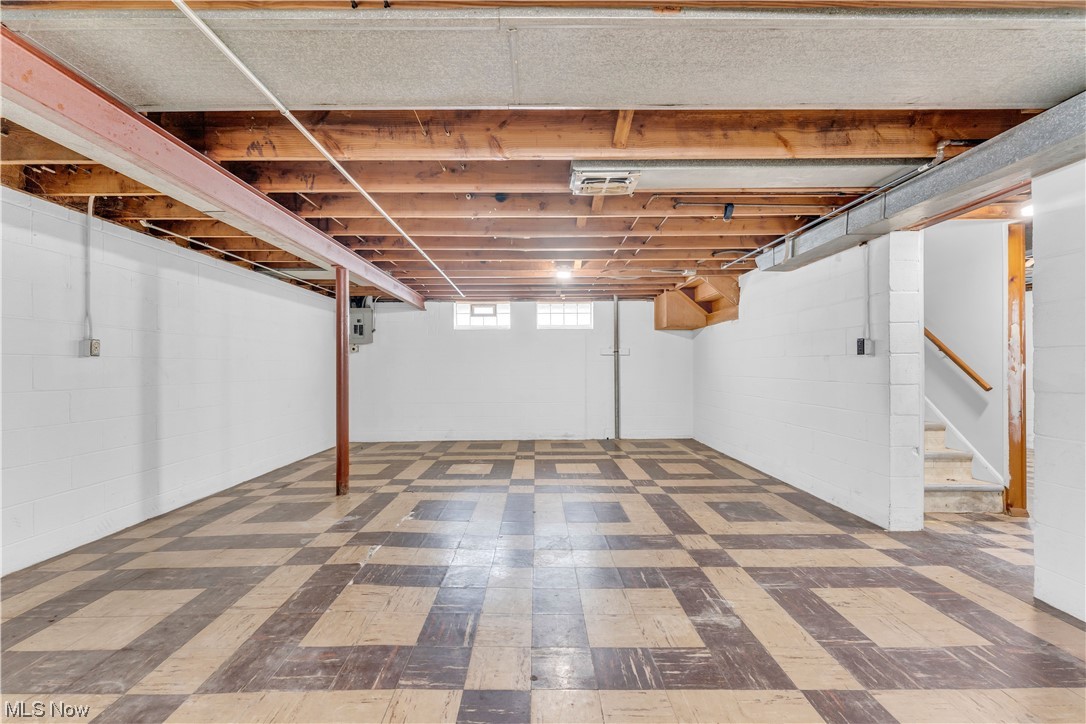 Idlewild-Beach-Pk 02 - Residential Lease