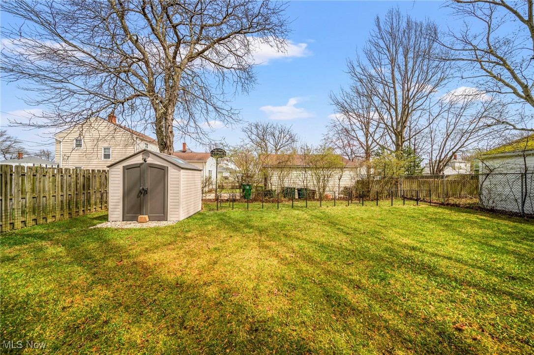 459 E 305th Street, Willowick, Ohio image 32