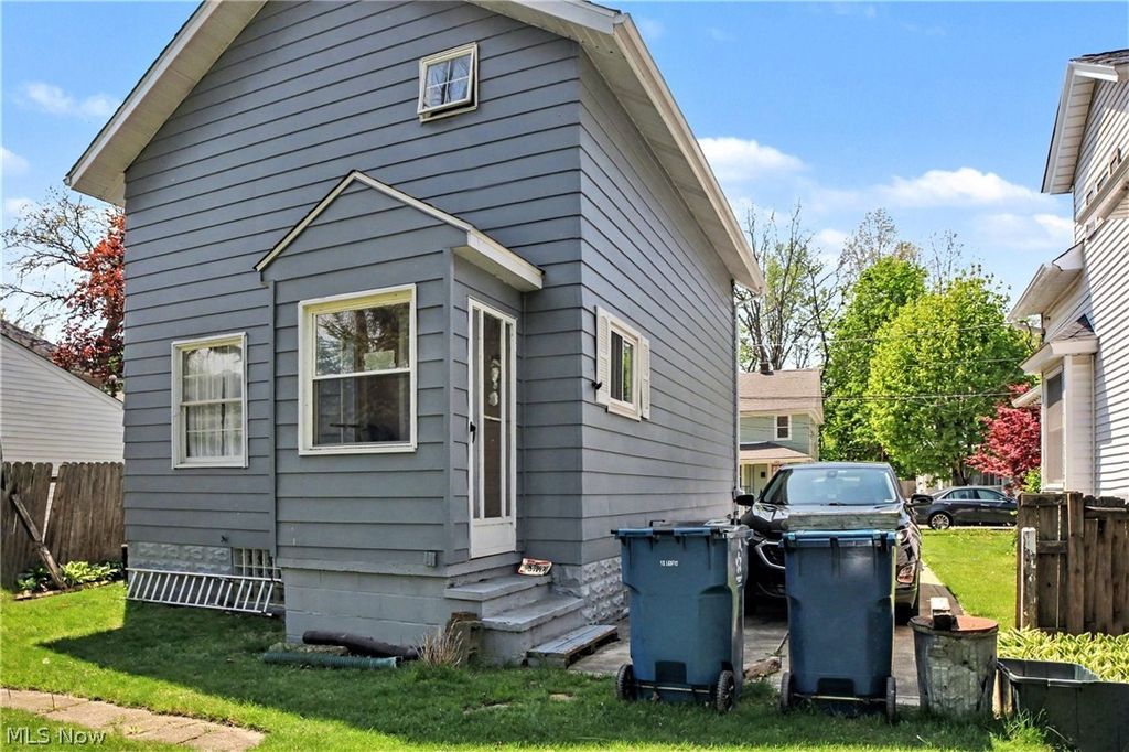 Photo of 419 Meadow Lane, Painesville, OH 44077 (MLS # 5204458)