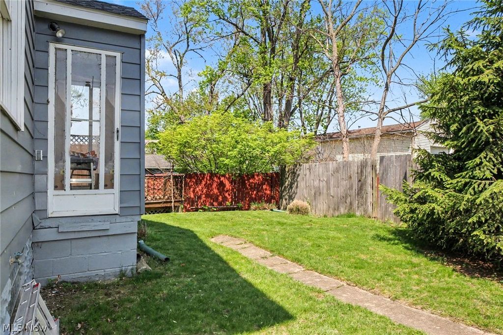 Photo of 419 Meadow Lane, Painesville, OH 44077 (MLS # 5204458)