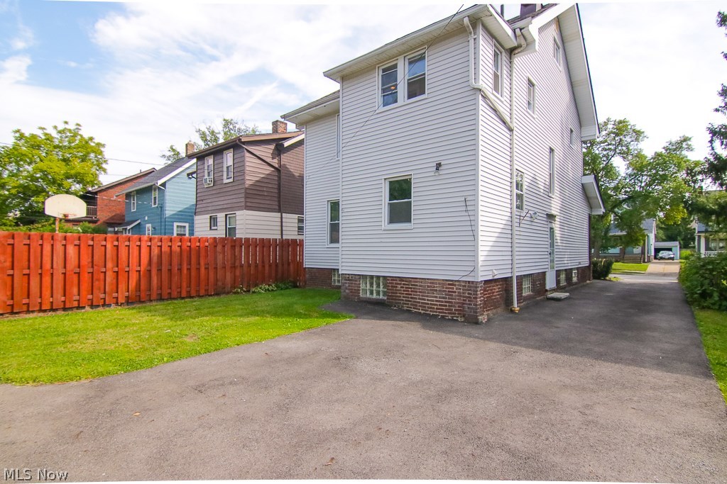 Cedarbrook - Residential Lease