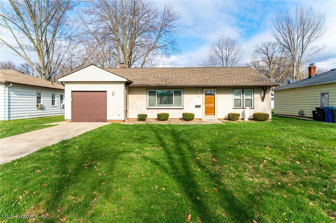 7029 Oakwood Road, Parma, Ohio image 1