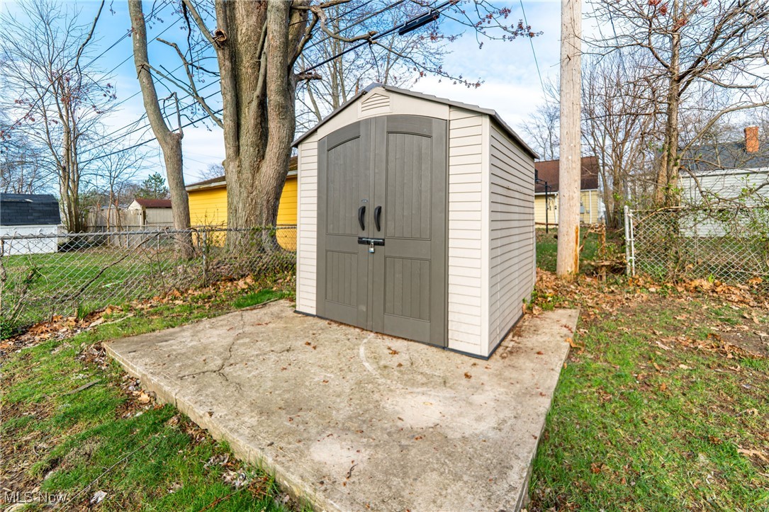 7029 Oakwood Road, Parma, Ohio image 26
